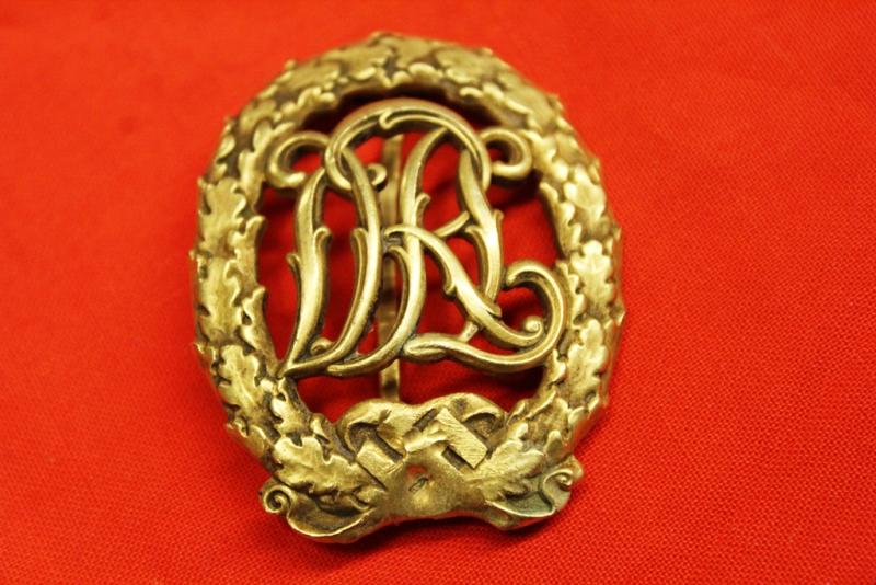 German WW2 Sports badge Gold award, awarded by the German D.R.L.