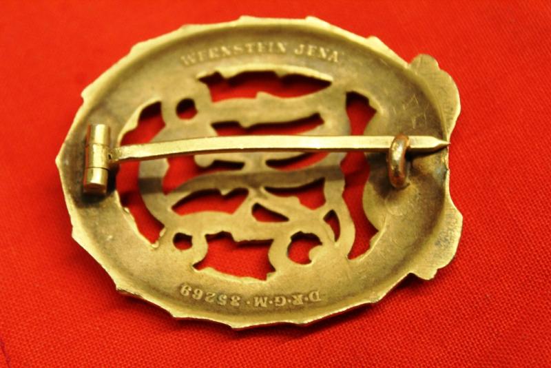 German WW2 Sports badge Gold award, awarded by the German D.R.L.