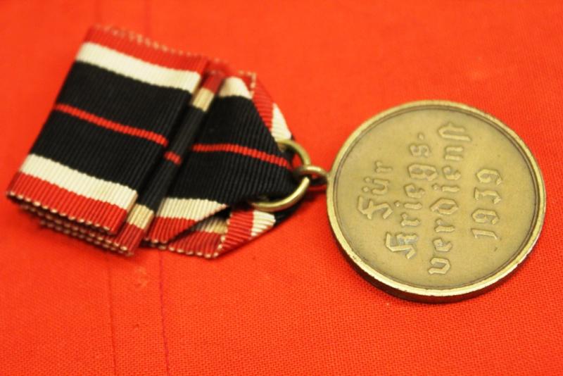 The War Merit Medal (German: Kriegsverdienstmedaille) 1939
