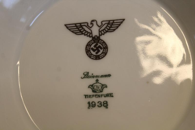 WW2 German Wehrmacht Serving Tureen , 1938 VGC for age