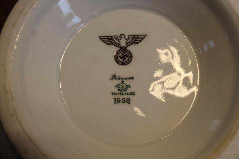 WW2 German Wehrmacht Serving Tureen , 1938 VGC for age