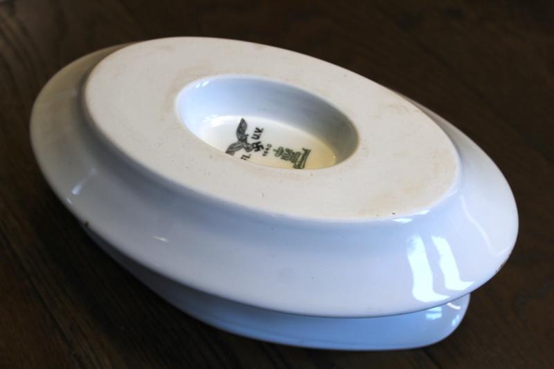 WW2 German Luftwaffe Mess Hall porcelain Gravy Boat, 1940, VGC for age