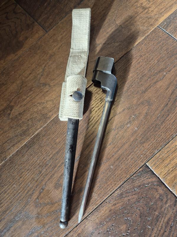 WW2 LEE ENFIELD SPIKE BAYONET NO 4 MK no5 2,  CANADIAN PRODUCTION!!!