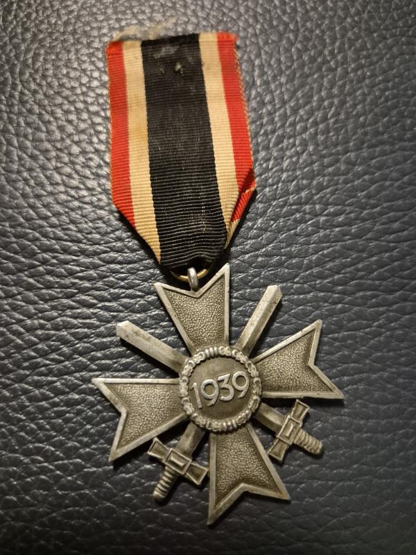 WW2 German Silver Cross with Swords (Kriegsverdienstkreuz mit Schwertern)